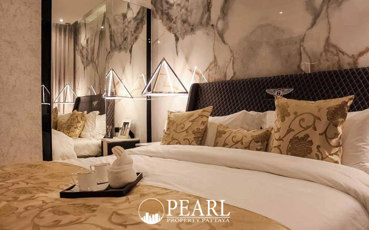 1 Bedroom Condo for Sale in Grand Solaire Pattaya private balcony overlooking Pattaya