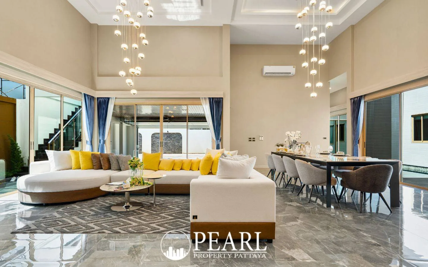 4 Bedroom Villa for Sale in Nong Prue master bedroom with ensuite