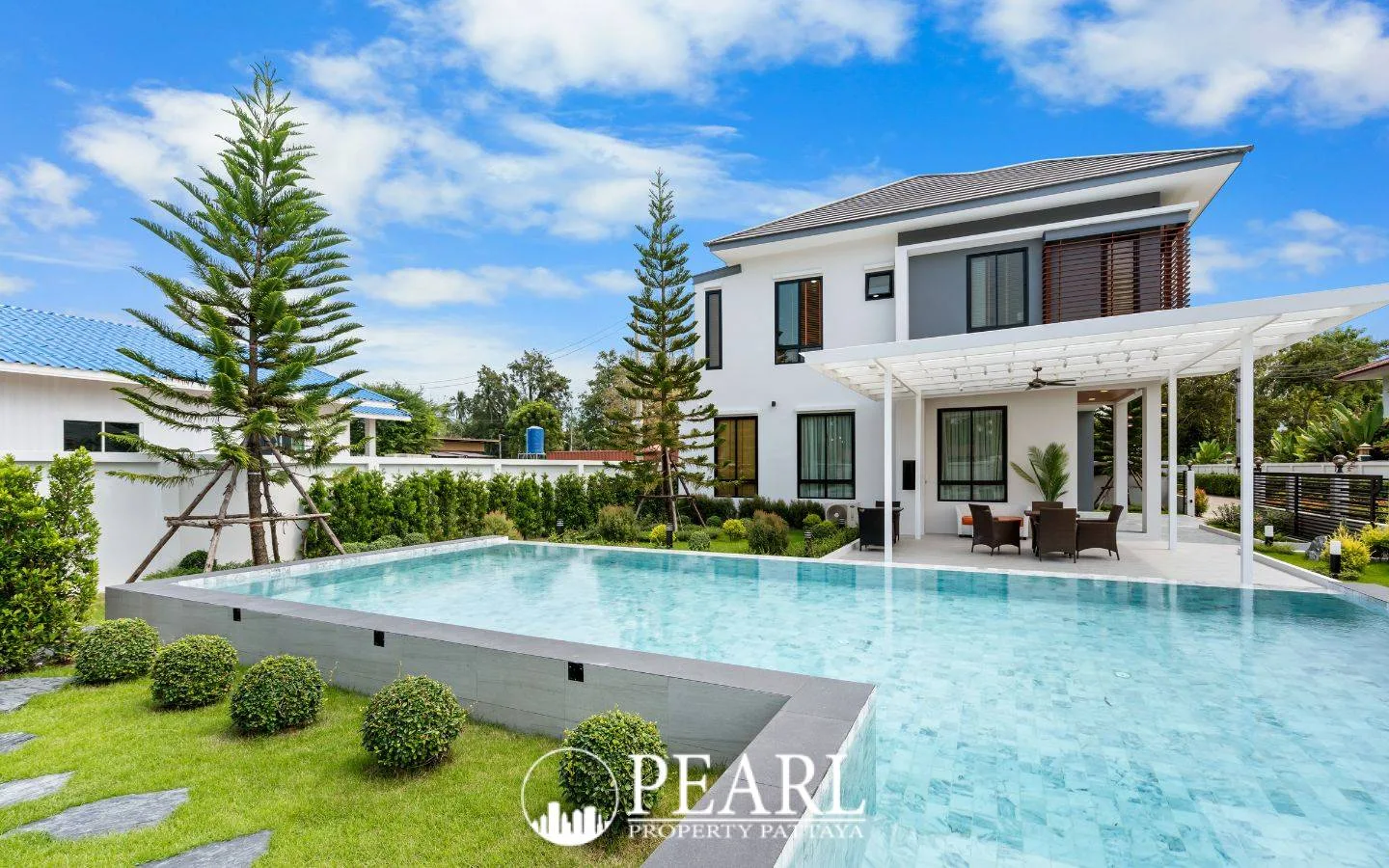 4 Bedroom House for Sale in Huay Yai private swimming pool