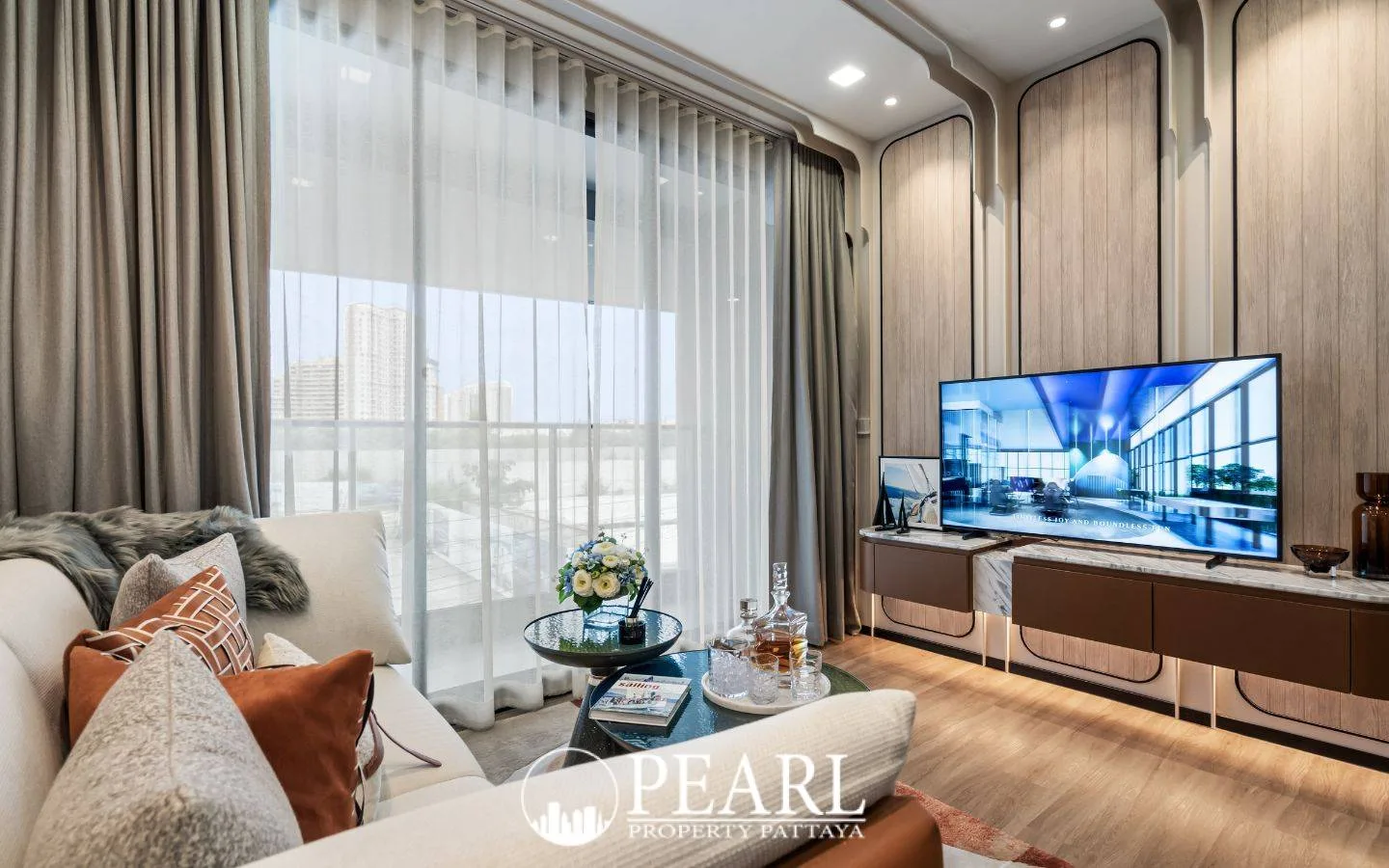 1 Bedroom Condo for Sale in Aquarous Jomtien Pattaya bathroom with shower