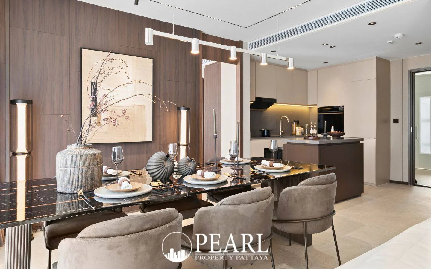 2 Bedroom Condo for Sale in The Panora Estuaria elegant dining area with city views