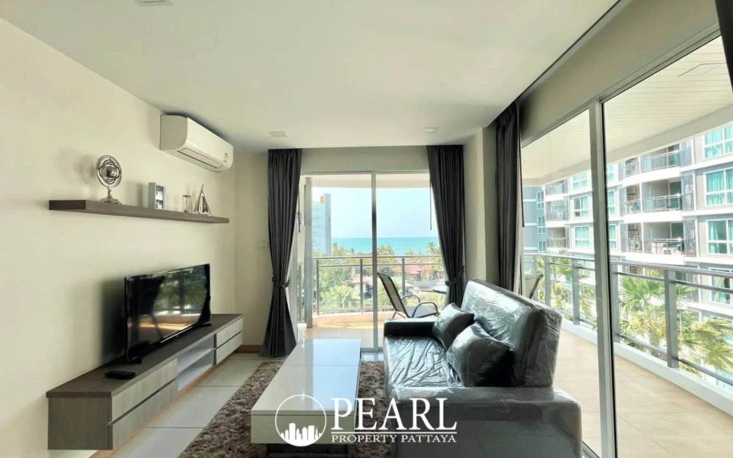 1 Bedroom Condo for Sale at Whale Marina bedroom with king-size bed