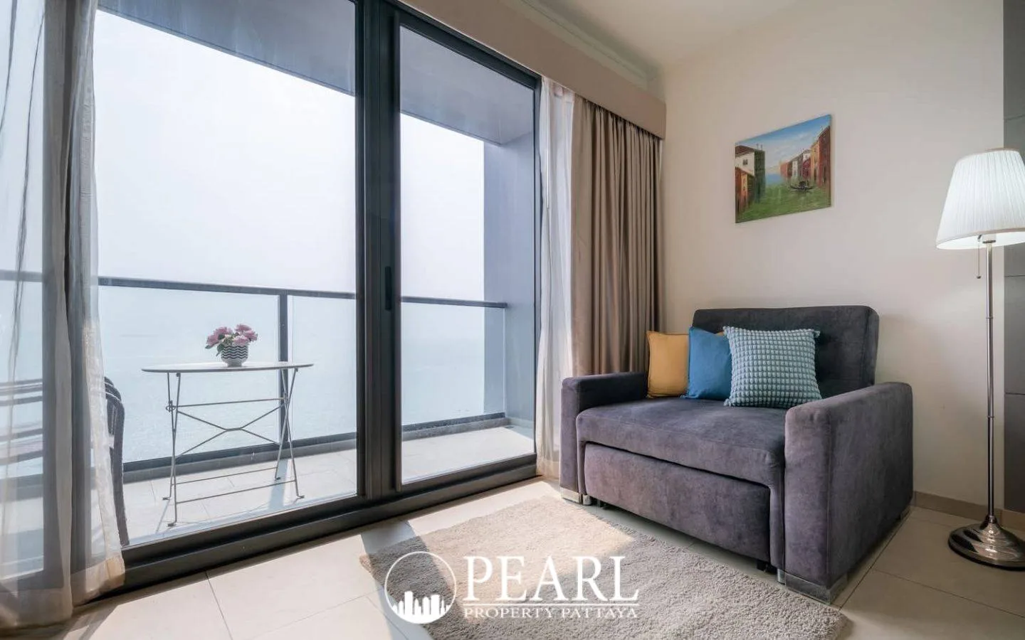 1 Bedroom Condo for Sale in Zire Wongamat bathroom with shower and vanity