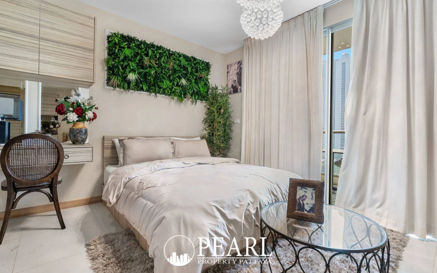 1 Bedroom Condo for Sale in The Riviera Jomtien bathroom with shower