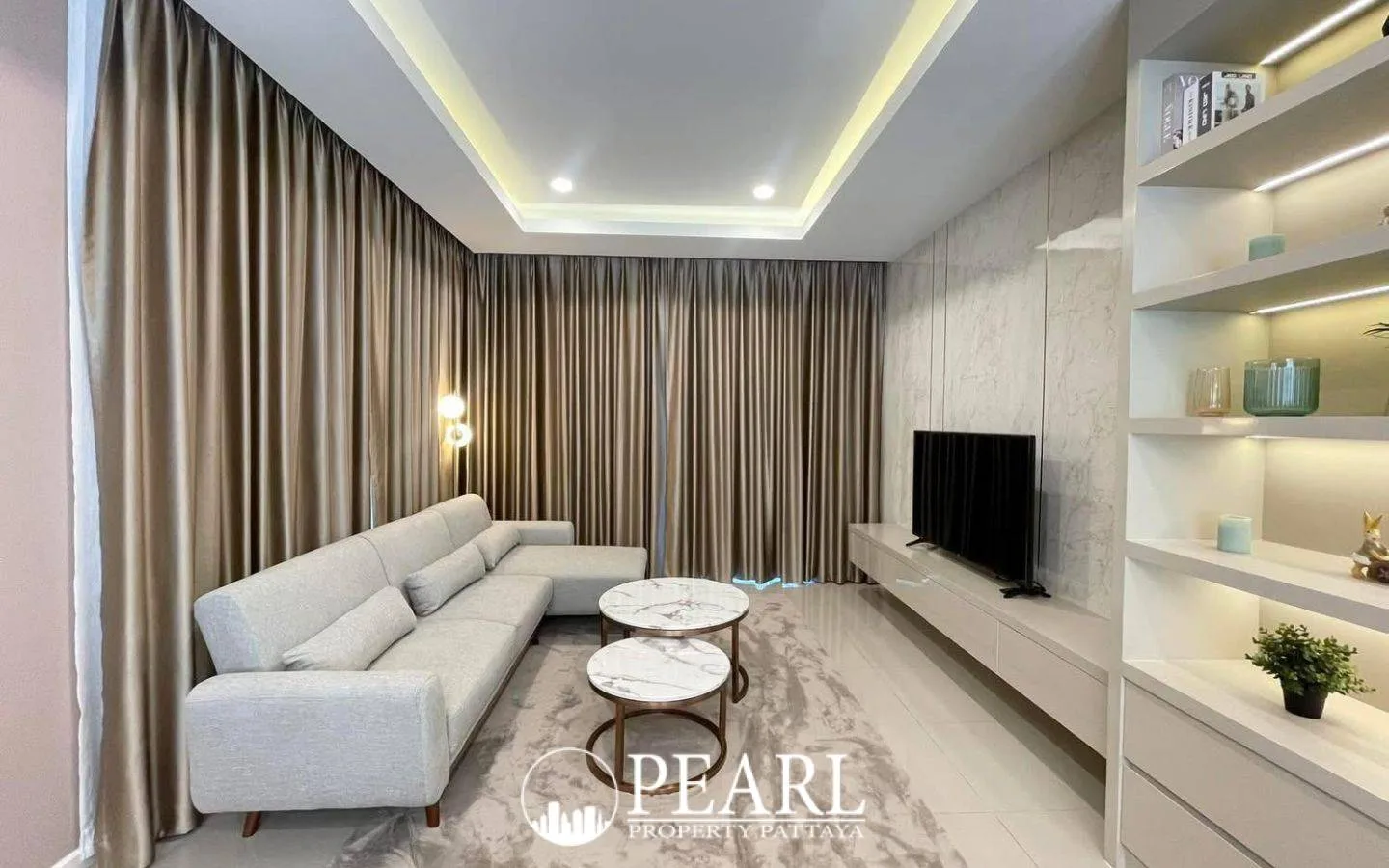 3 Bedroom House for Sale in Patta Ville second bedroom with natural light