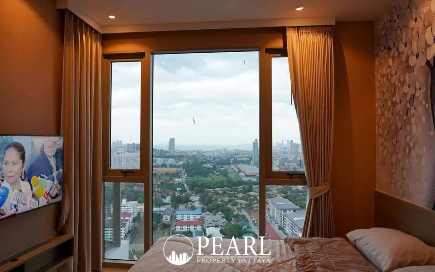 1 Bedroom Condo for Sale in Riviera Ocean Drive sleek kitchen with appliances