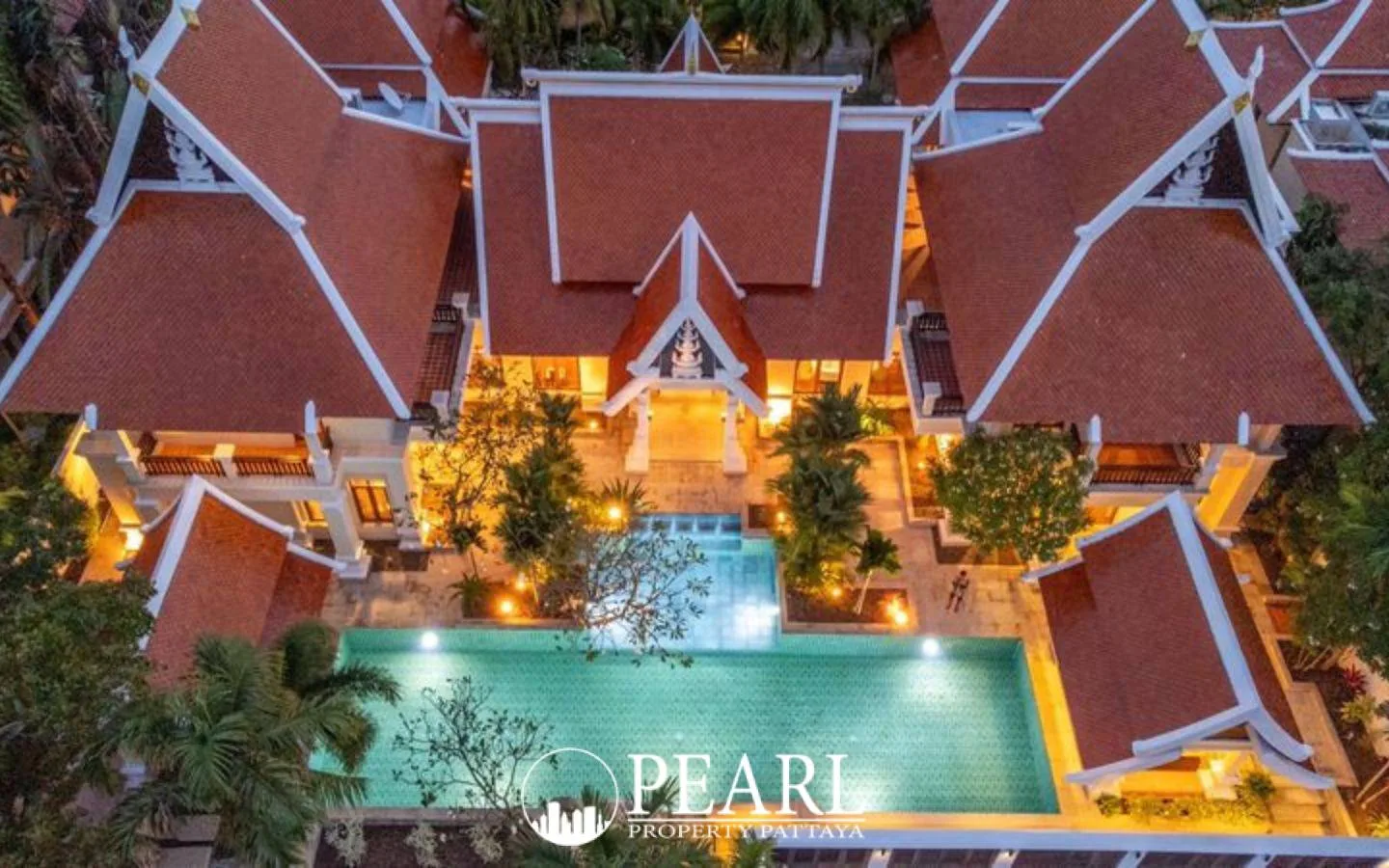 5 Bedroom Villa for Sale in Bang Lamung private swimming pool