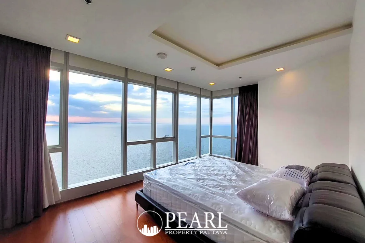 2 Bedroom Condo for Sale at Palm Wongamat large balcony overlooking the ocean