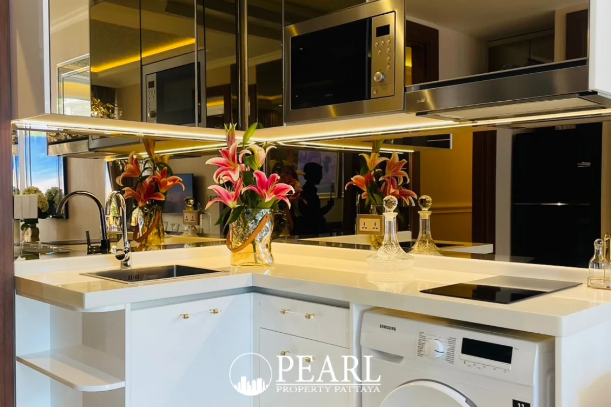 1 Bedroom Condo for Sale in The Riviera Malibu private balcony overlooking the sea