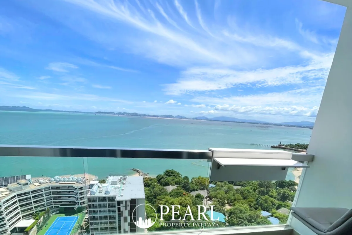 1 Bedroom Condo for Sale at Palm Wongamat bathroom with shower and vanity