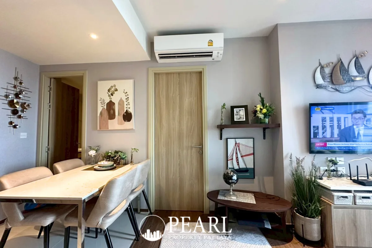 2 Bedroom Condo for Sale in Once Pattaya contemporary bathroom with walk-in shower