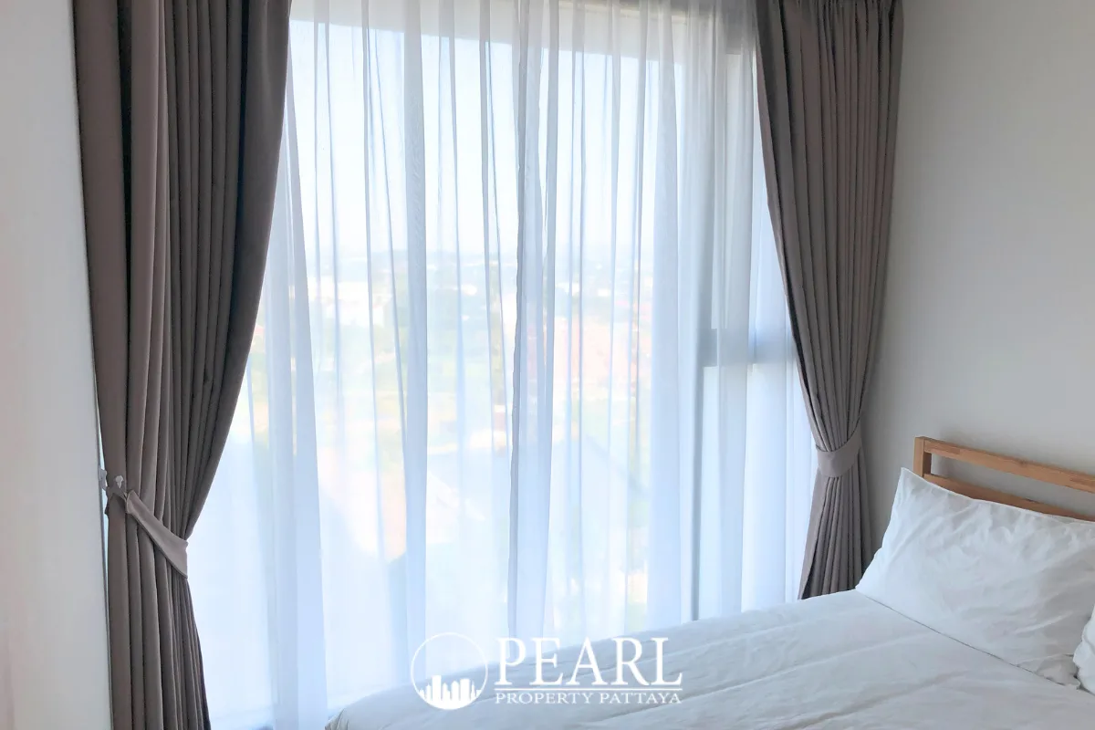 1 Bedroom Condo for Rent in The Riviera Jomtien kitchen area with appliances