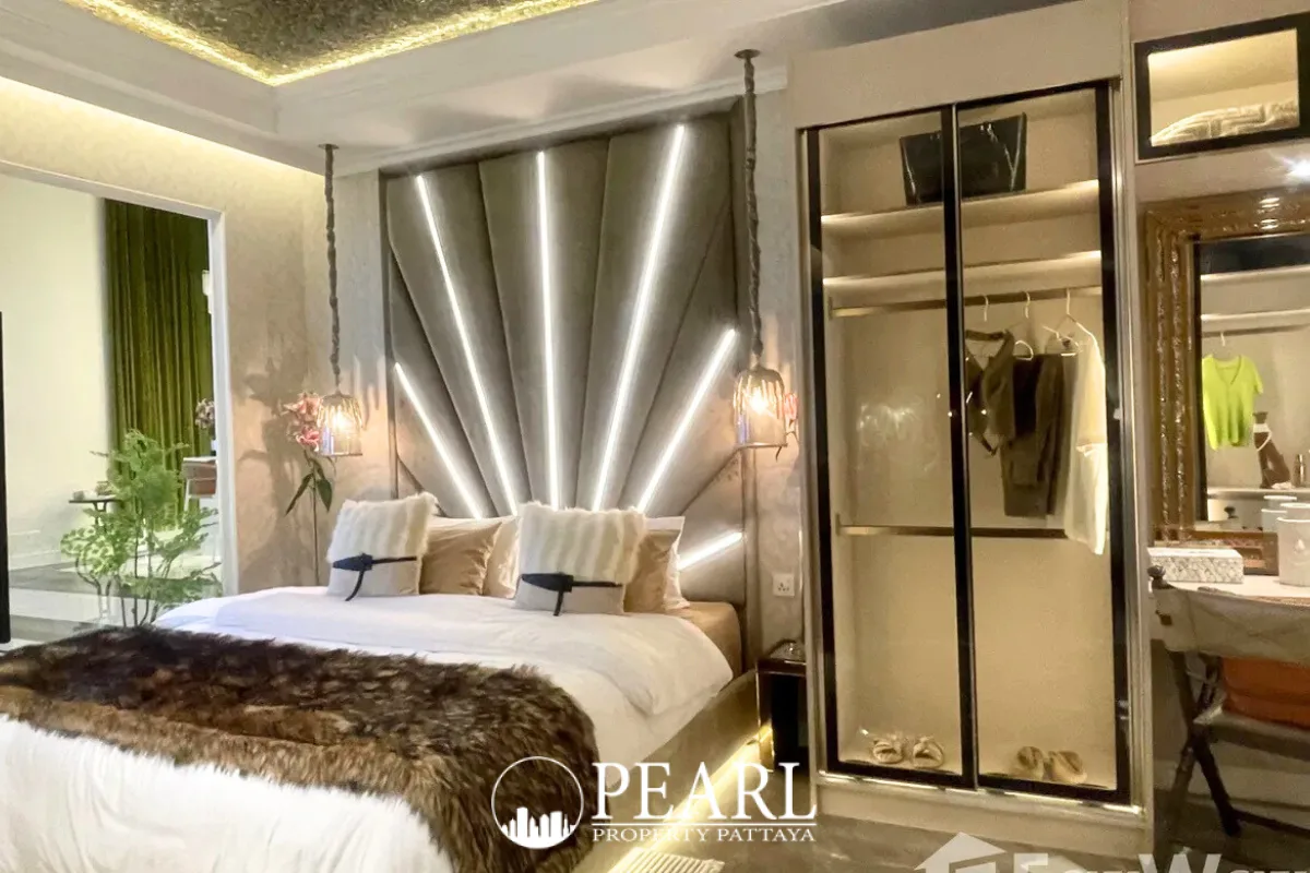 3 Bedroom Condo for Sale in The Riviera Malibu luxurious bathroom with double vanity