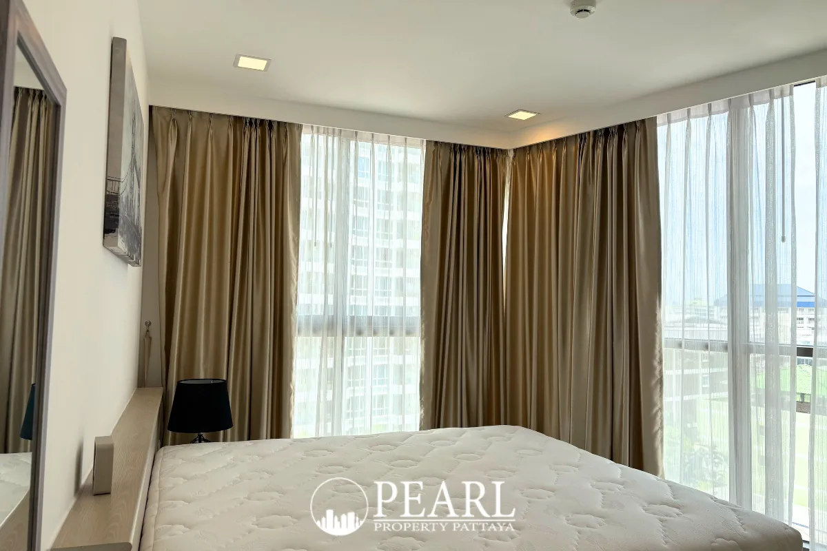 2 Bedroom Condo for Sale in The Cloud second bedroom with city views