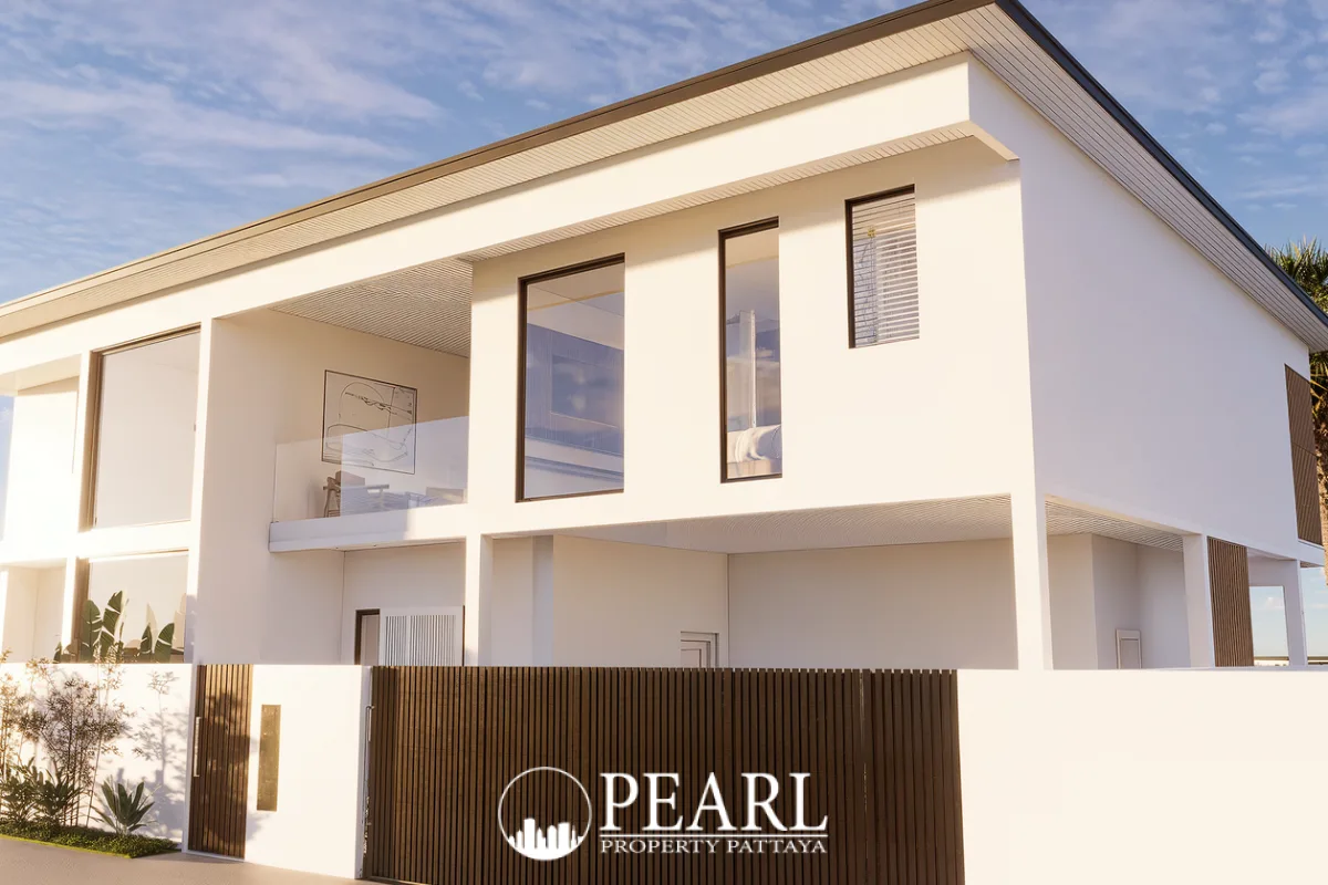 4 Bedroom House for Sale in Central Pattaya modern kitchen