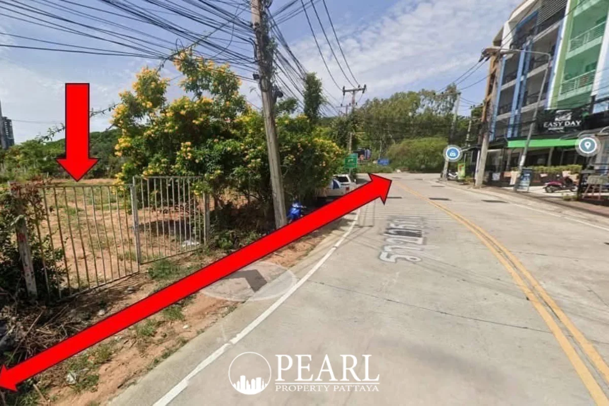 Land for Sale in L Pattaya panoramic view of the area