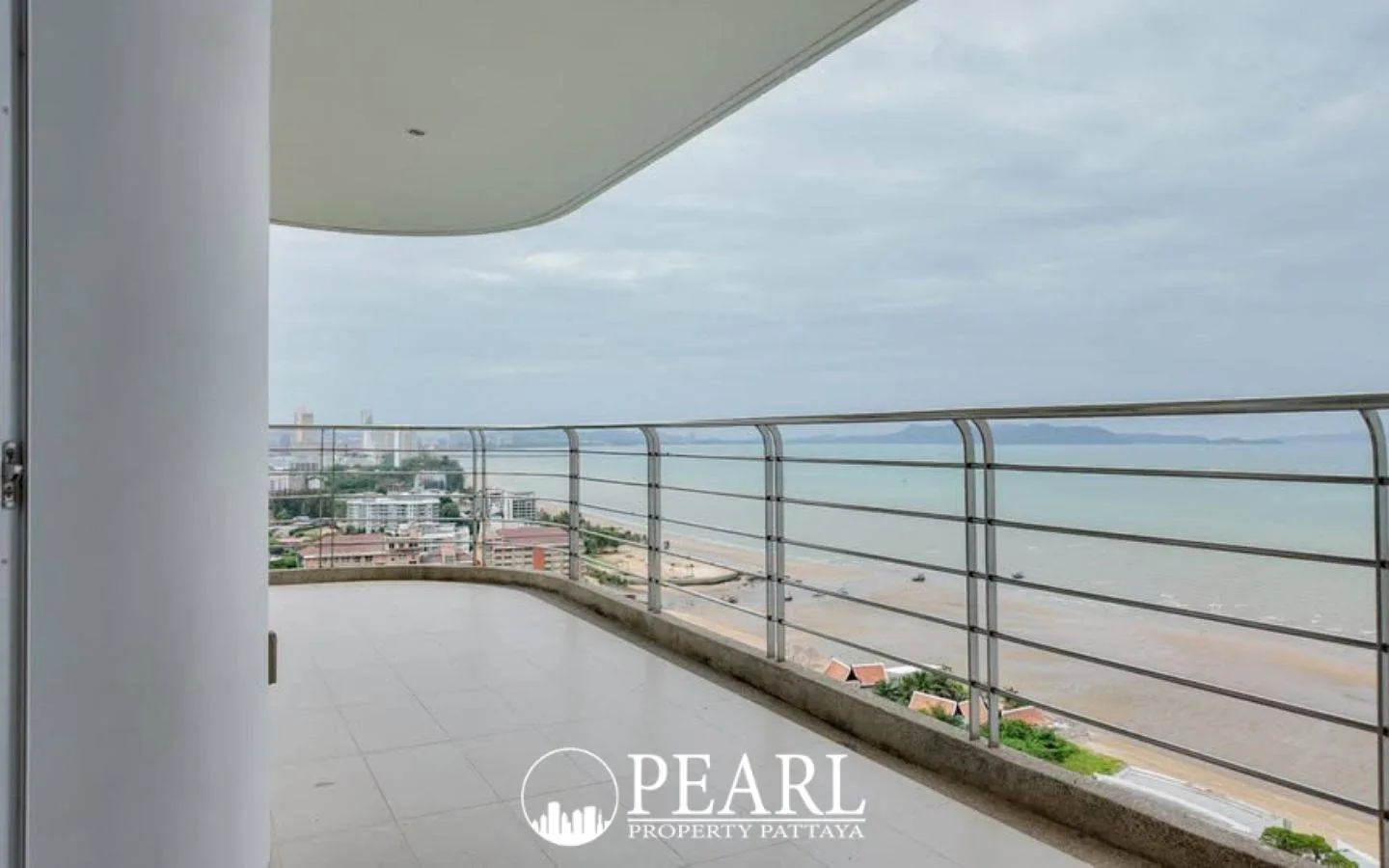 2 Bedroom Condo for Sale in La Royale Beach modern kitchen with appliances