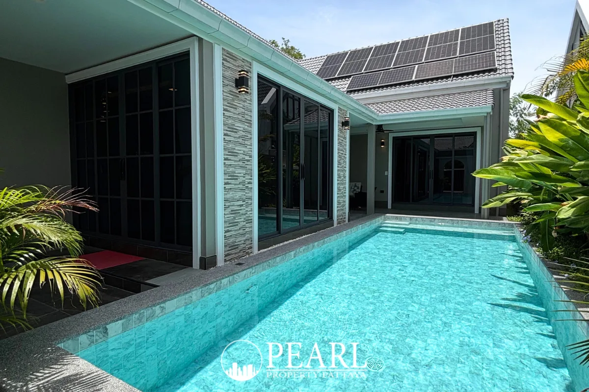 3 Bedroom House for Sale in East Pattaya master bedroom