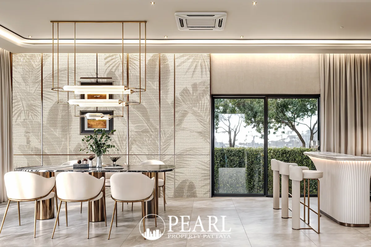 3 Bedroom House for Sale in The Palm Pattaya Chaiyapornvitee 25 master bedroom with ensuite