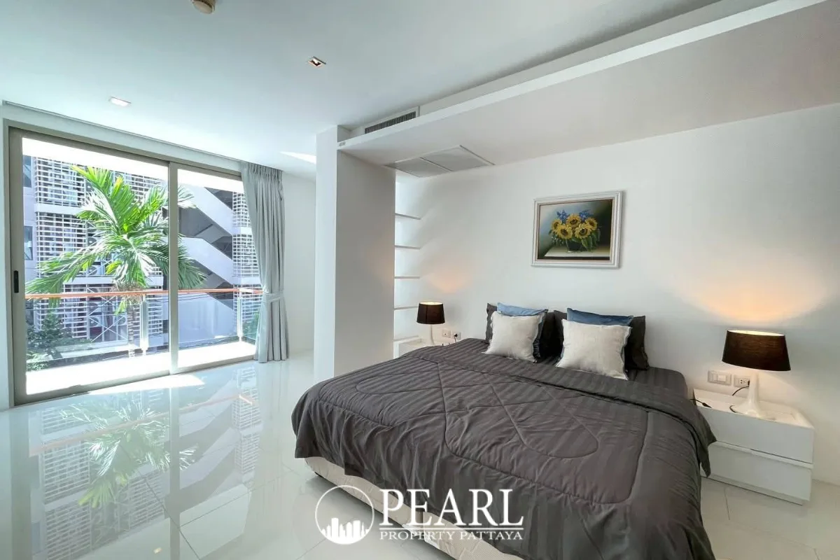3 Bedroom Condo for Sale in The Sanctuary Wongamat third bedroom ideal for guests or office