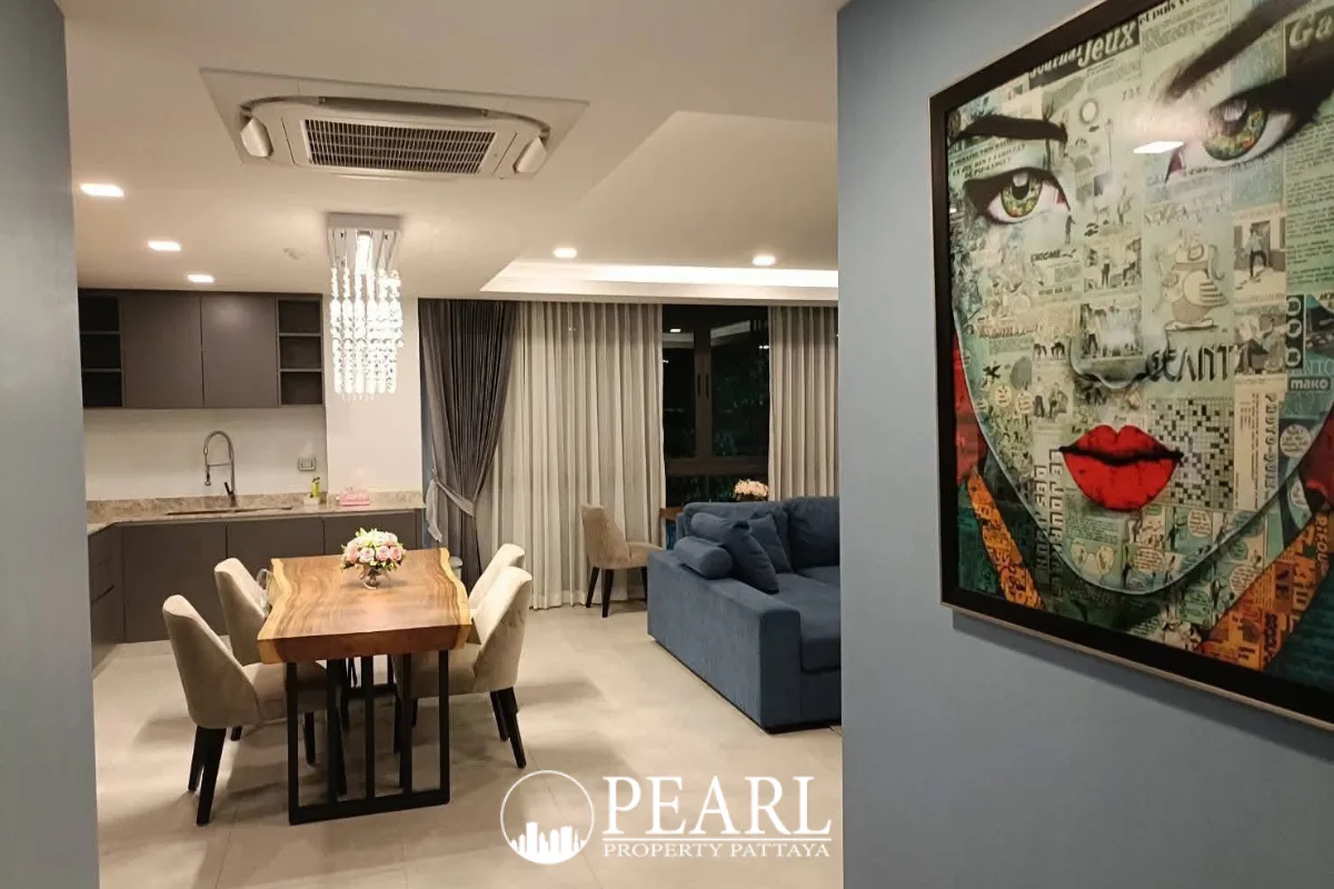 3 Bedroom Condo for Sale in Serenity Residence Jomtien communal swimming pool with sun loungers