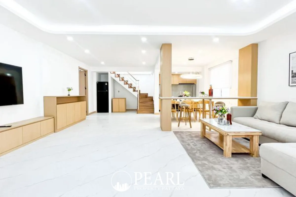 5 Bedroom House for Sale in Suksabai Villa modern kitchen with island