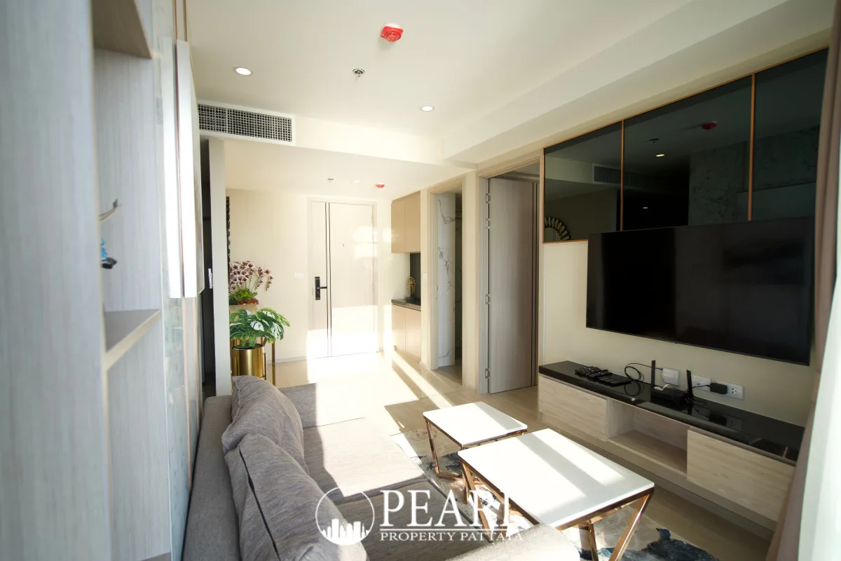 2 Bedroom Condo for Rent in The Panora Pattaya master bedroom with king-size bed