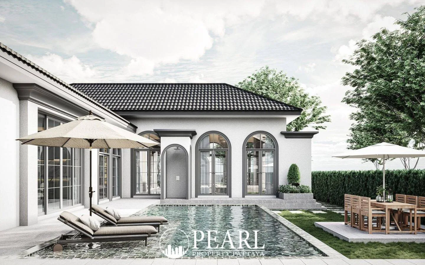 5 Bedroom House for Sale in Classic Villa private swimming pool