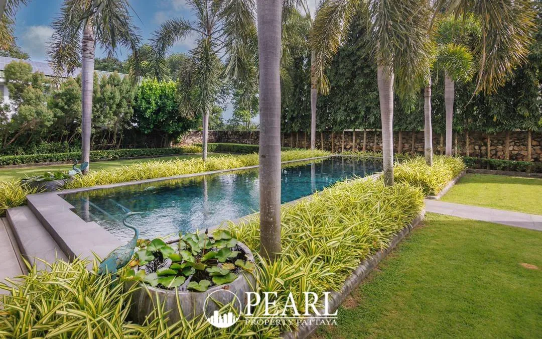 2 Bedroom House for Sale in L Pattaya modern kitchen