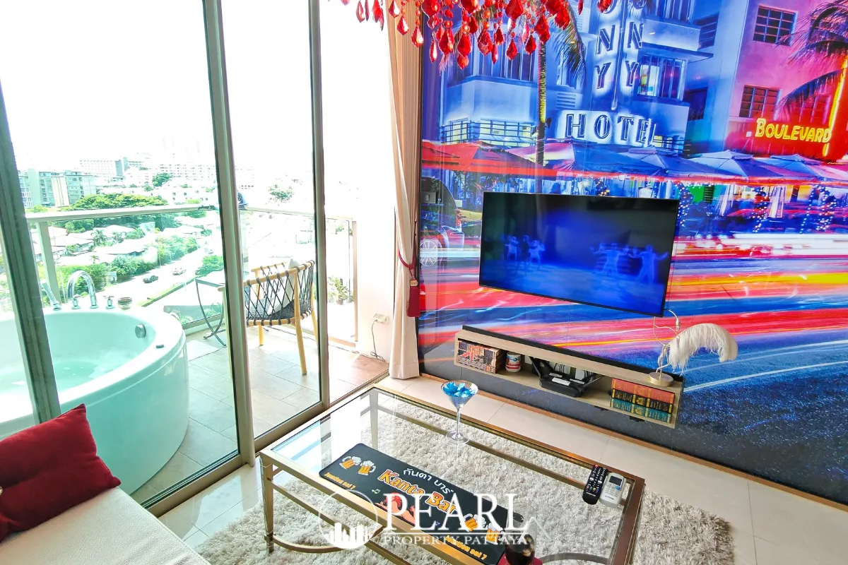1 Bedroom Condo for Sale in Riviera Ocean Drive contemporary kitchen with built-in appliances