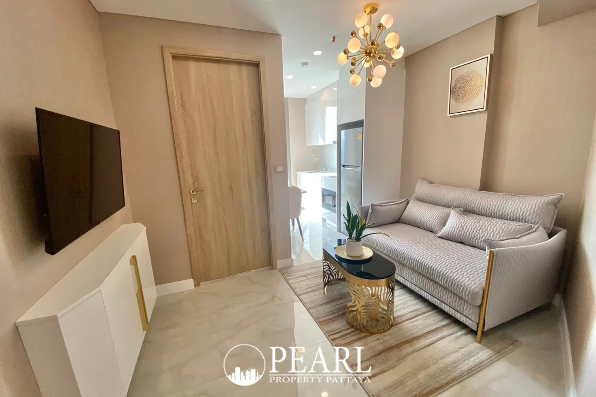 1 Bedroom Condo for Sale in Copacabana Beach Jomtien spacious living room with modern decor