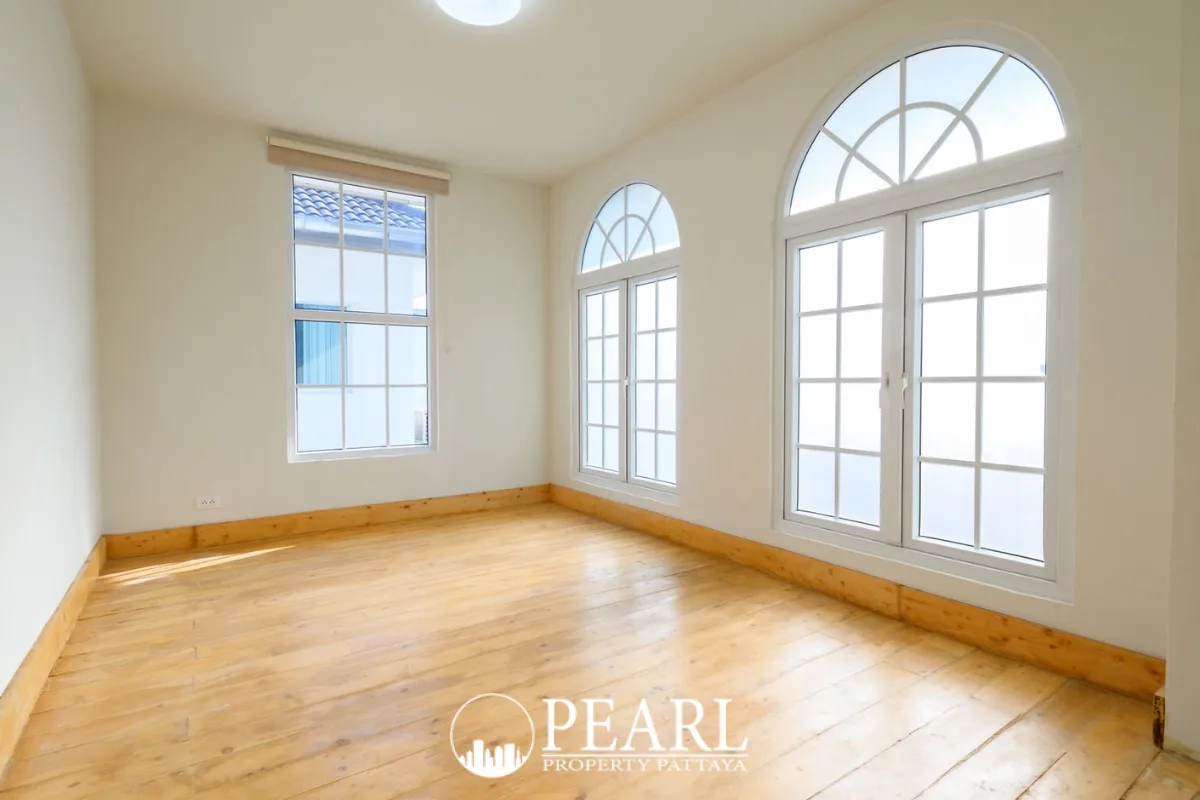 2 Bedroom House for Sale in Baan Pruksa Nara Chaiyapruek modern kitchen with appliances